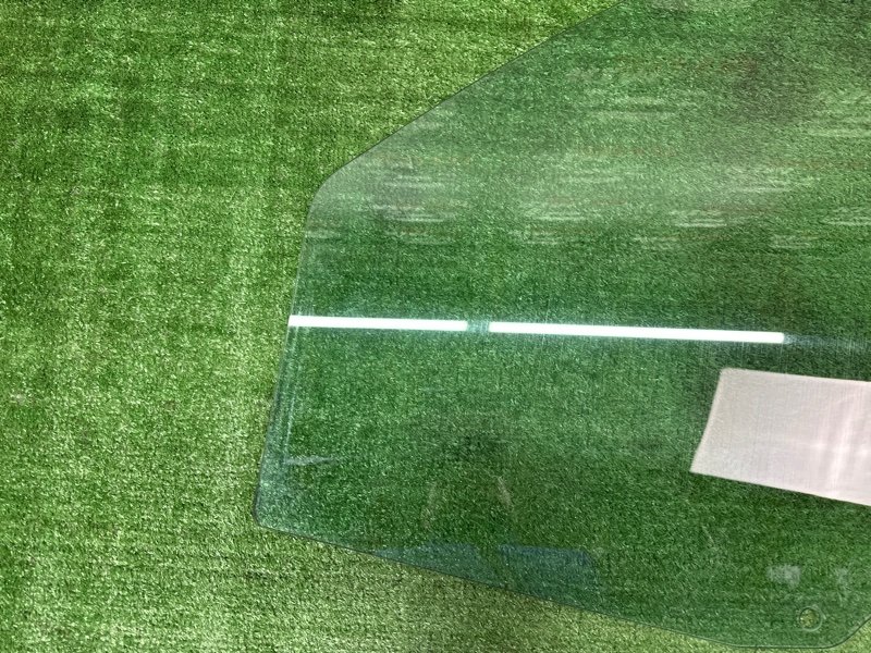 Стекло двери Fiat Panda