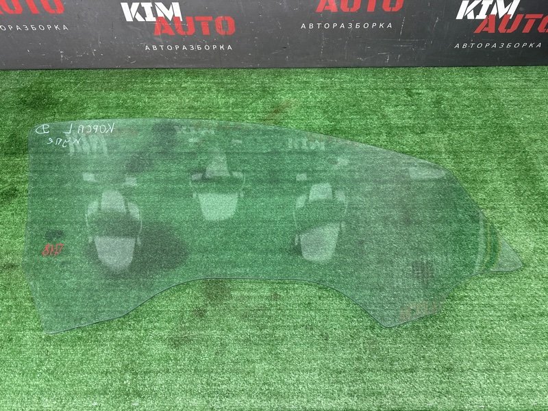 Стекло двери Opel Corsa