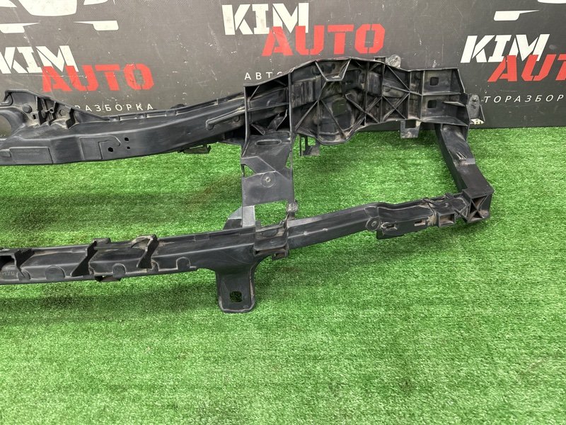 Панель передняя(телевизор) Ford Focus 2