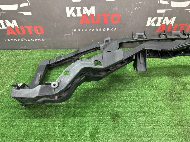 Панель передняя(телевизор) Ford Focus 2