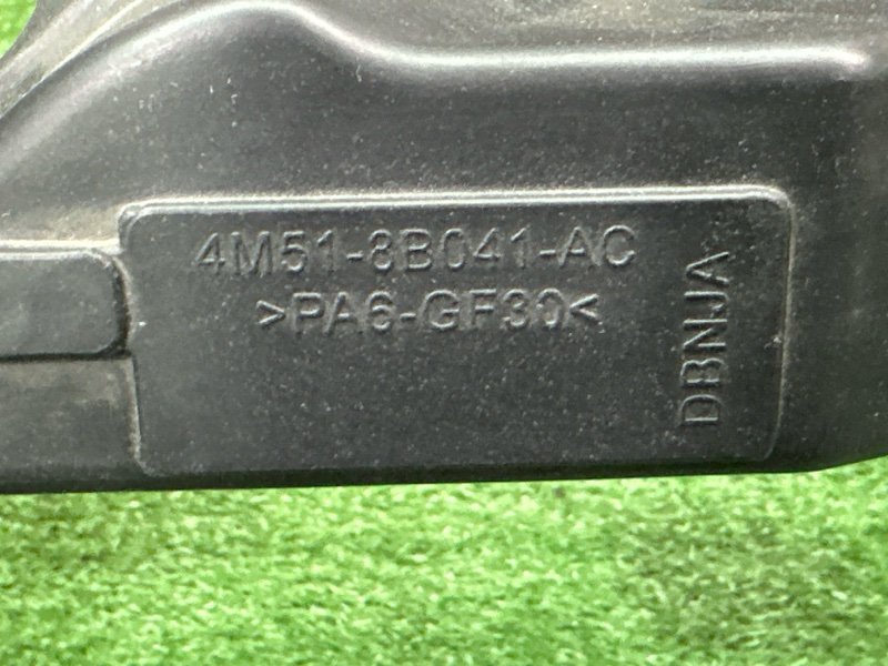 Панель передняя(телевизор) Ford Focus 2