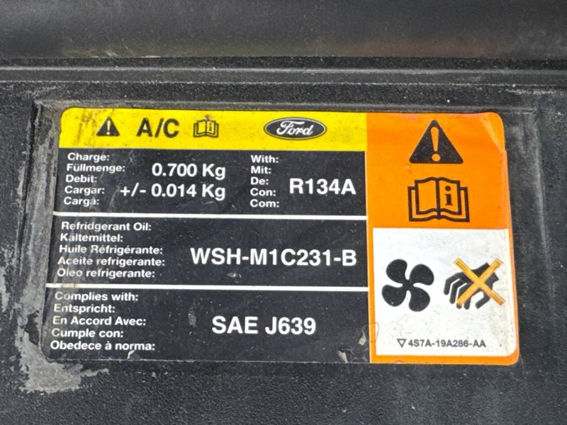 Панель передняя(телевизор) Ford Mondeo 3