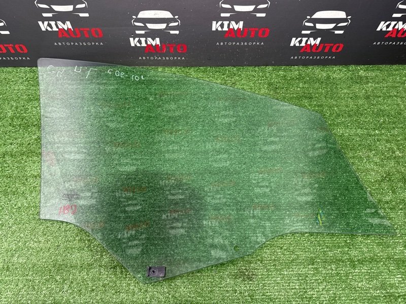 Стекло двери Citroen C4