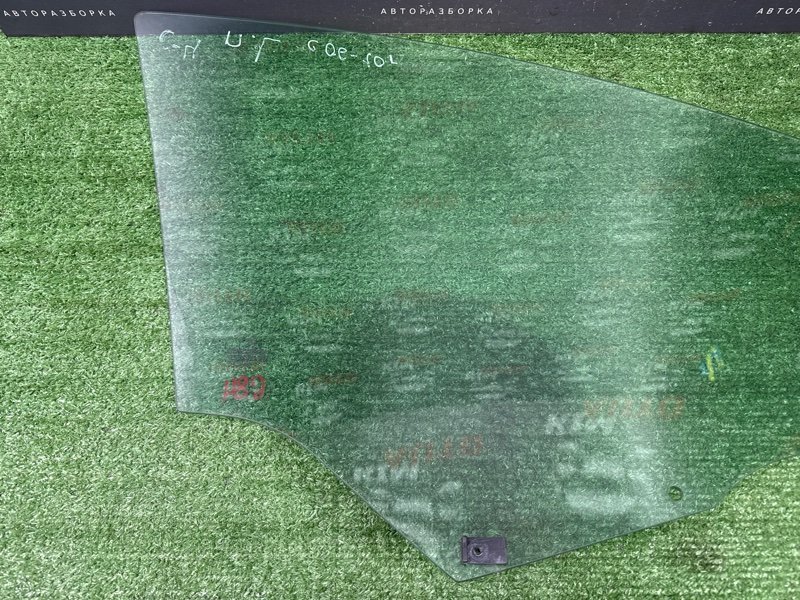 Стекло двери Citroen C4