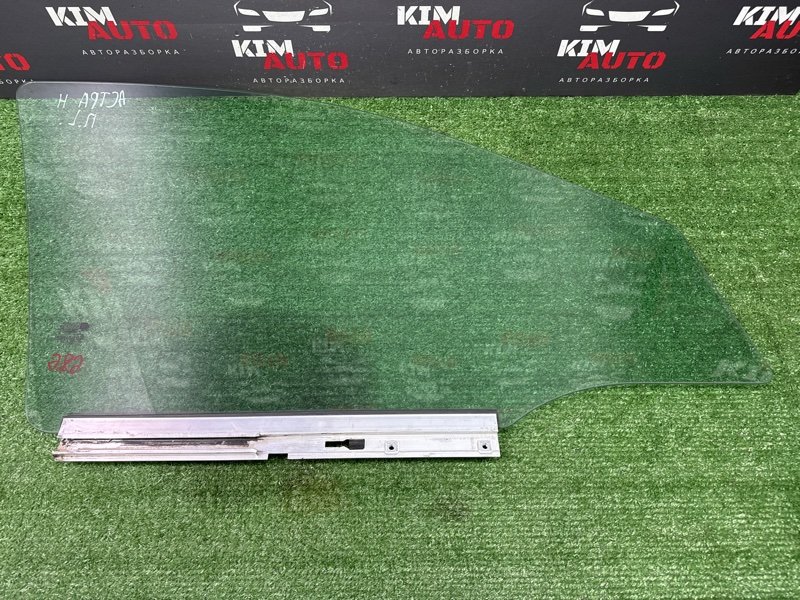 Стекло двери Opel Astra H