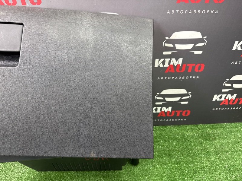 Бардачок Opel Astra H