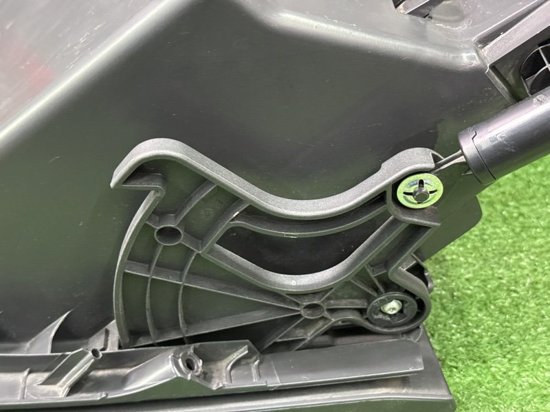 Бардачок Opel Astra H