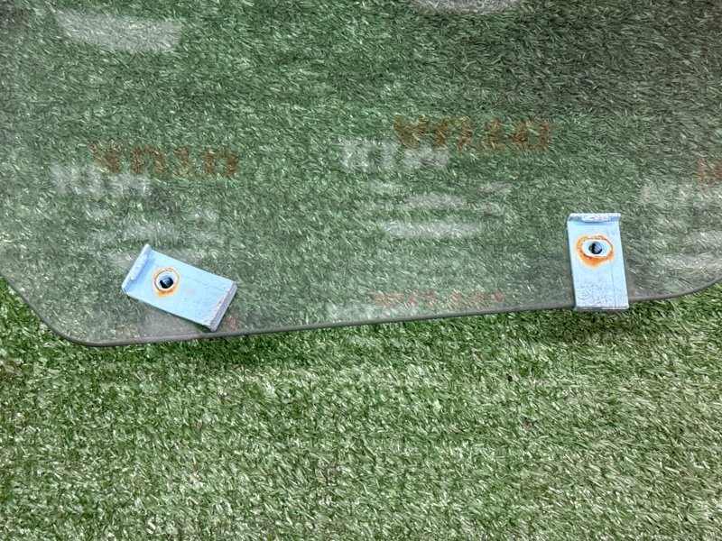 Стекло двери Chevrolet Captiva