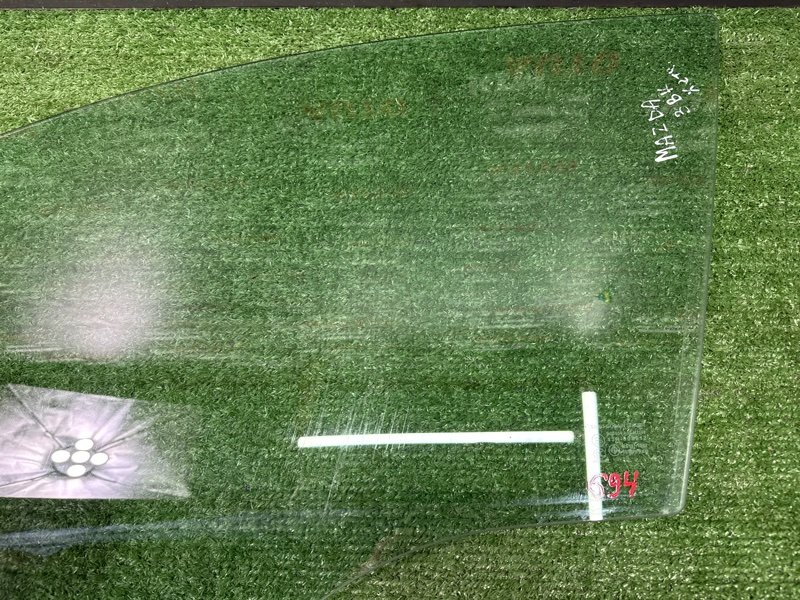 Стекло двери mazda mazda 3