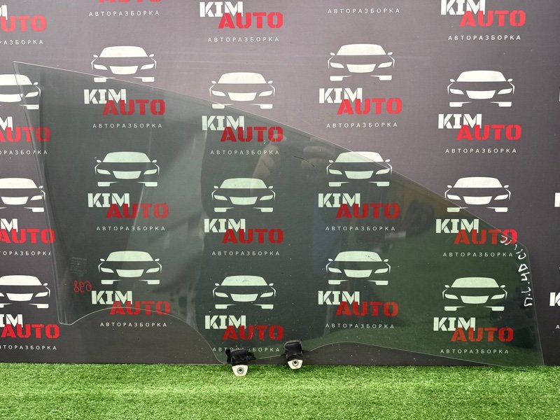 Стекло двери Honda Civic 4D