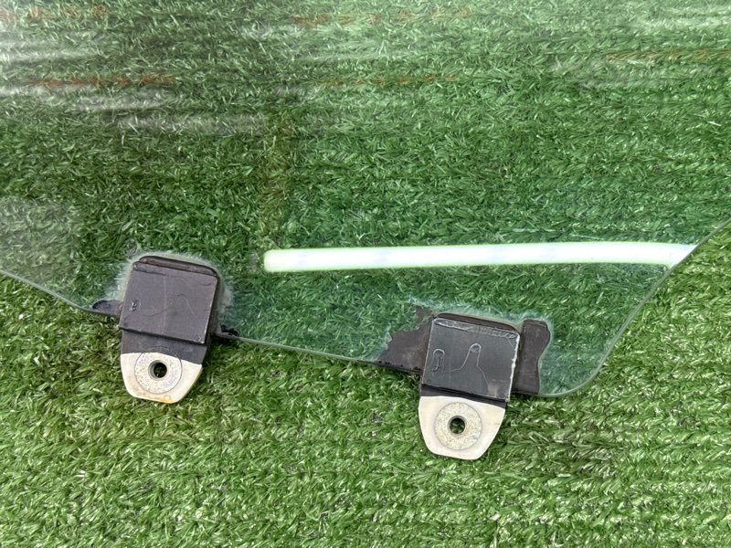 Стекло двери Honda Civic 4D