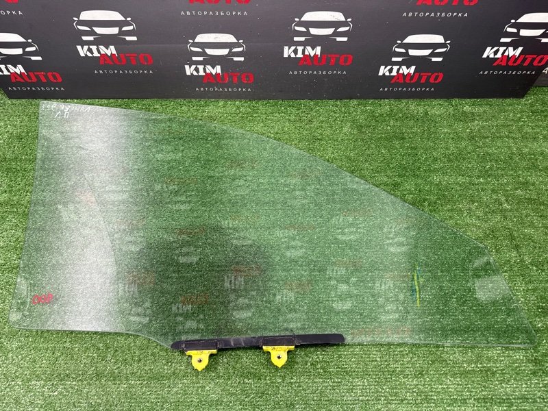 Стекло двери Mitsubishi Lancer 9