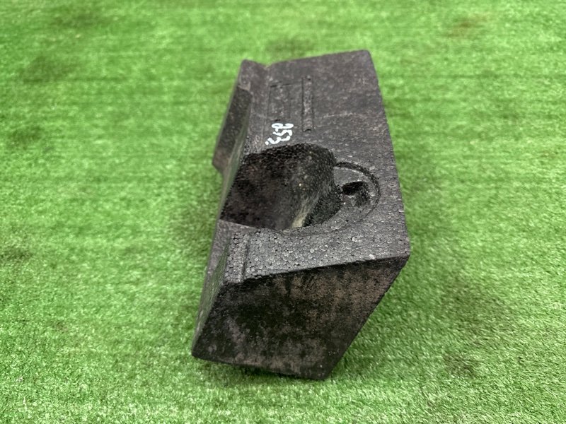 Абсорбер заднего бампера Fiat Albea