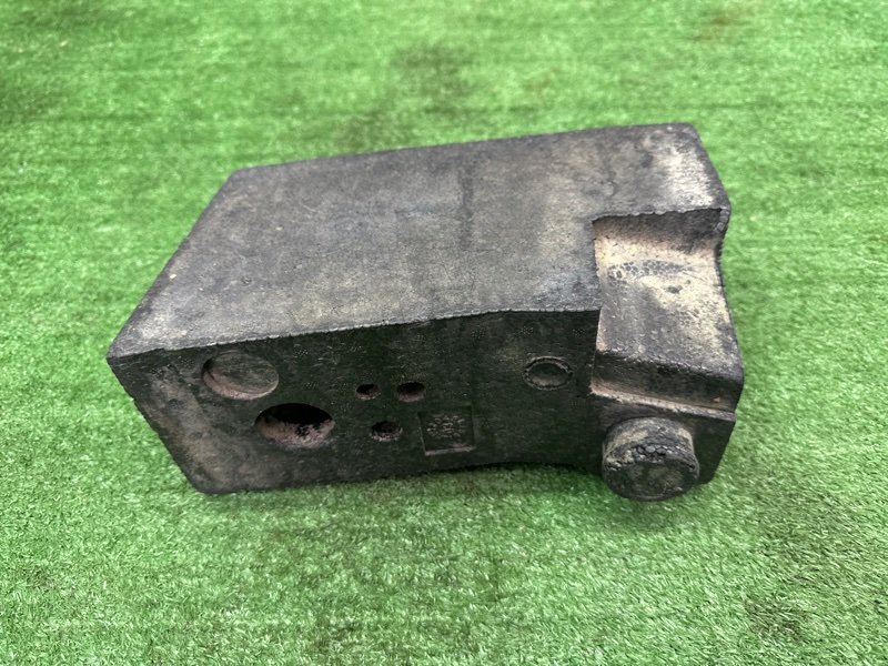 Абсорбер заднего бампера Fiat Albea