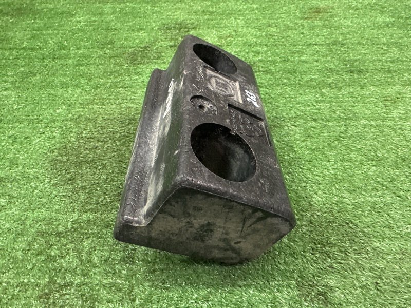 Абсорбер переднего бампера Fiat Albea