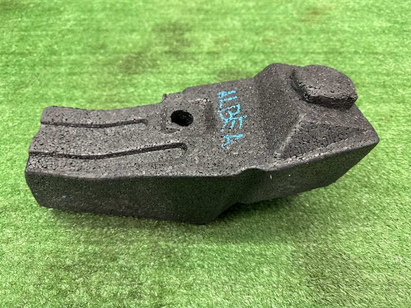 Абсорбер переднего бампера Fiat Albea