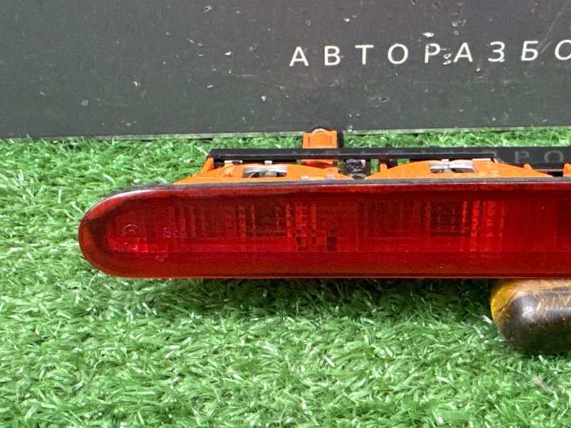 Фонарь задний стоп-сигнал Peugeot 307