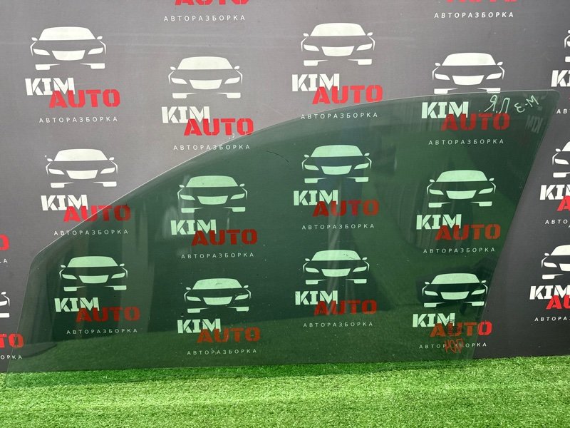 Стекло двери Ford Mondeo 3