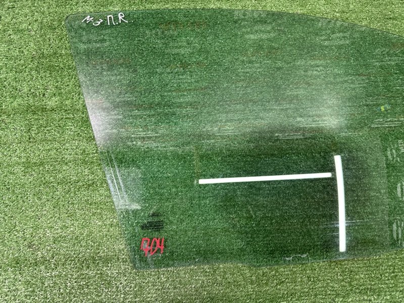 Стекло двери Ford Mondeo 3