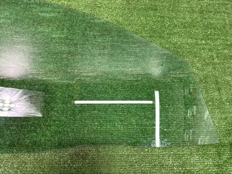 Стекло двери Ford Mondeo 3