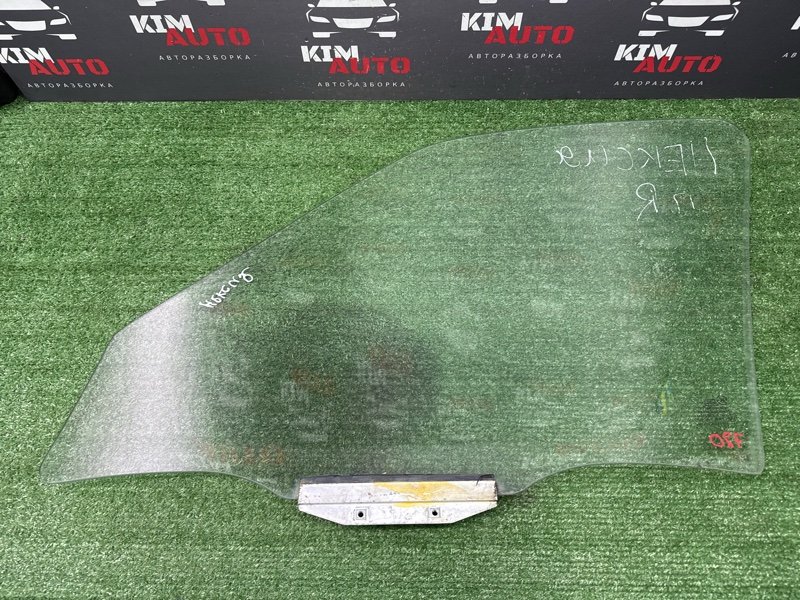 Стекло двери Daewoo Nexia