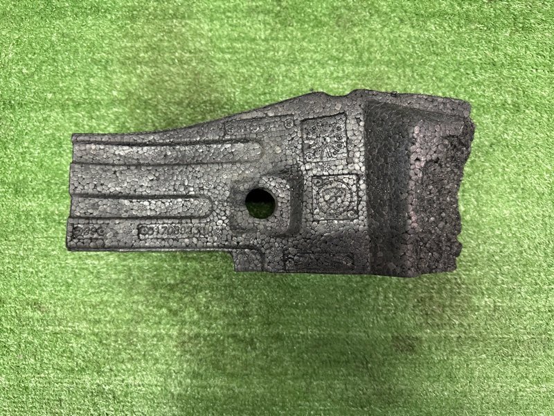 Абсорбер переднего бампера Fiat Albea