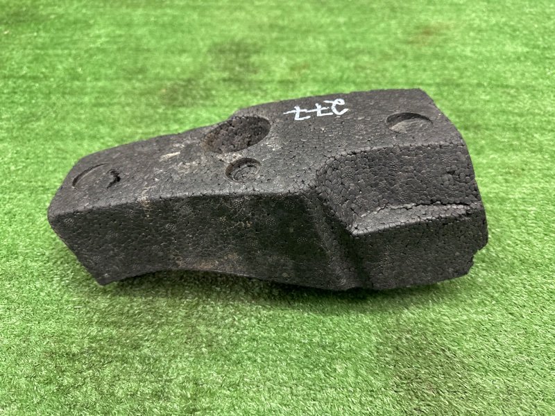 Абсорбер переднего бампера Fiat Albea