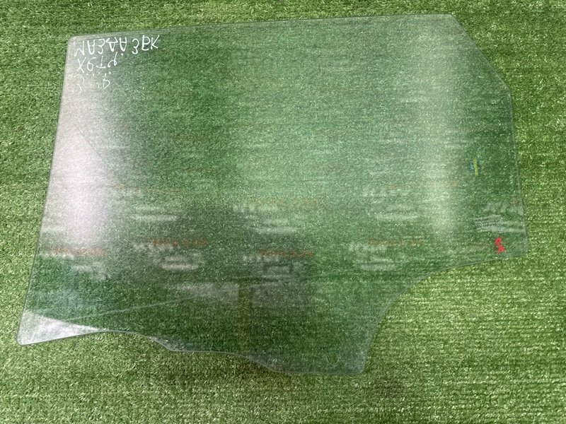 Стекло двери mazda mazda 3