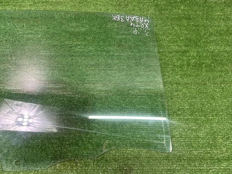 Стекло двери mazda mazda 3