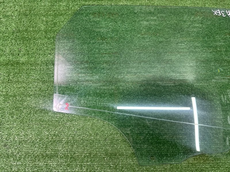 Стекло двери mazda mazda 3