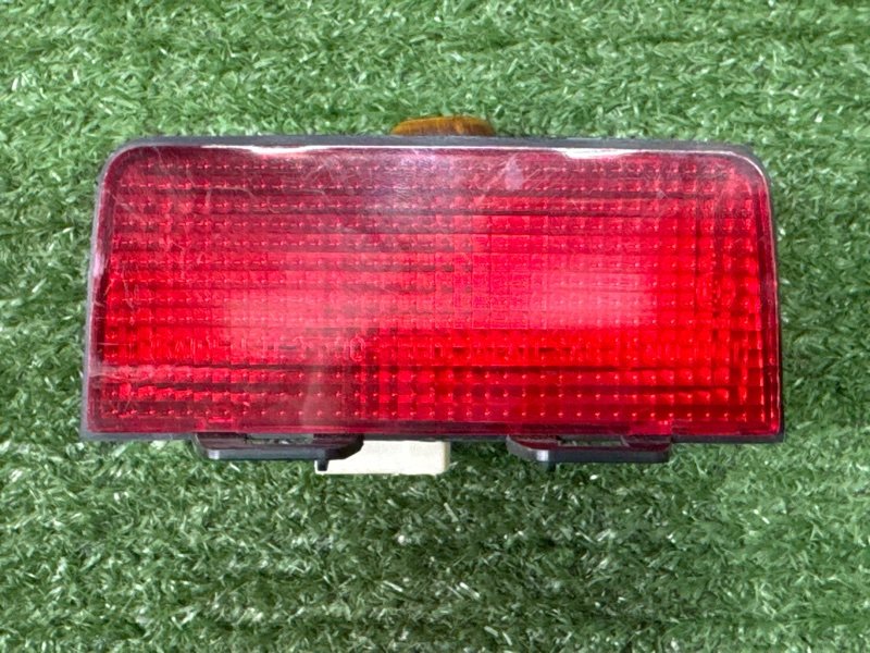 Фонарь задний стоп-сигнал Suzuki Liana