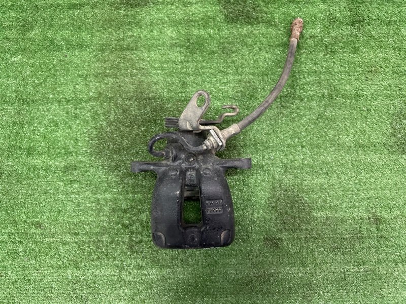 Суппорт тормозной Skoda Octavia A5