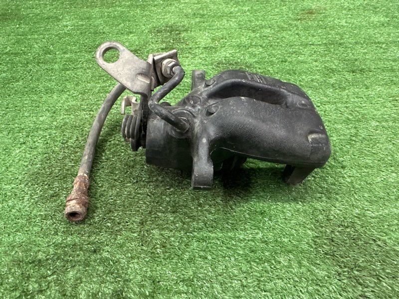 Суппорт тормозной Skoda Octavia A5