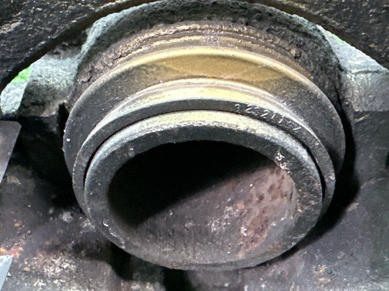 Суппорт тормозной Renault Logan