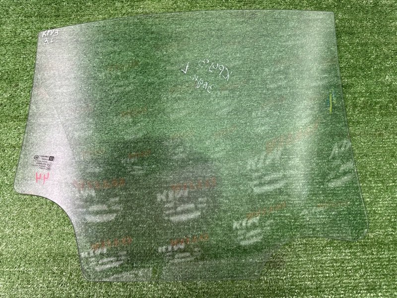 Стекло двери Chevrolet Cruze