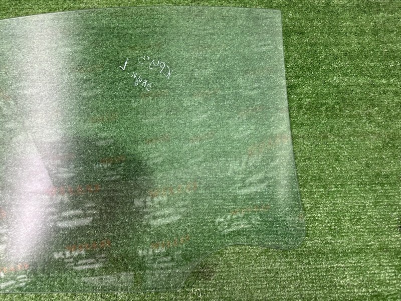 Стекло двери Chevrolet Cruze