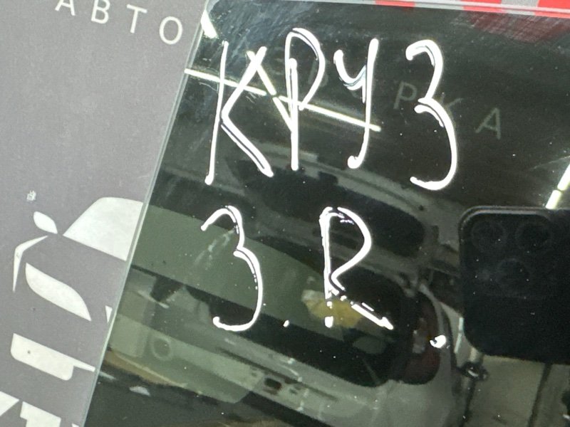 Стекло двери Chevrolet Cruze