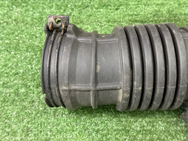 Патрубок воздушного фильтра Kia Rio 4