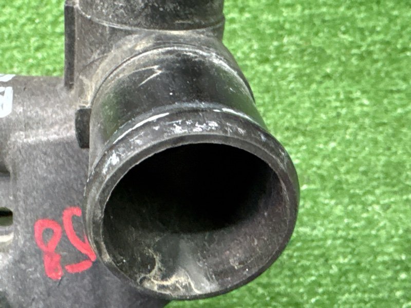 Горловина радиатора с крышкой Kia Rio 4