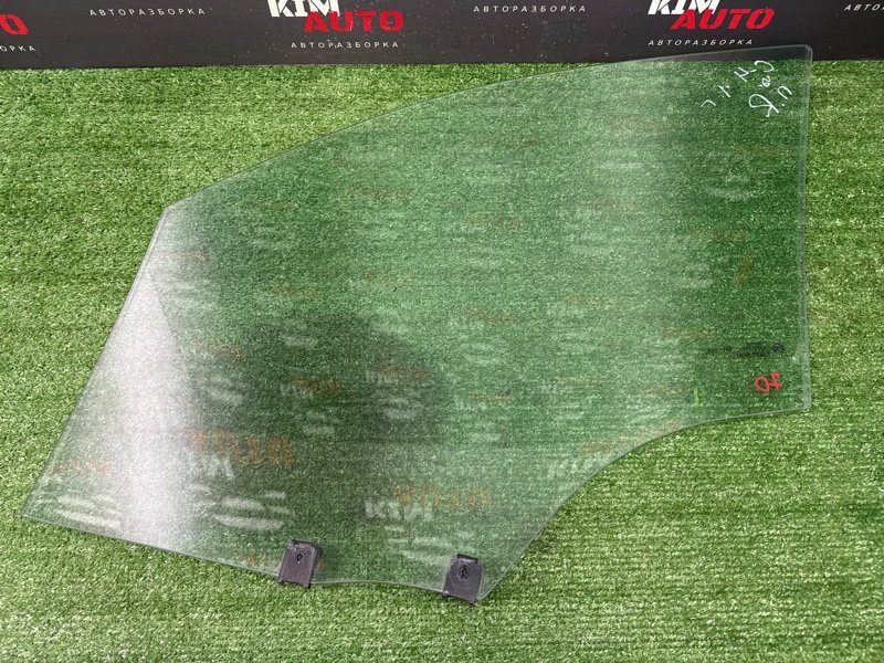 Стекло двери Citroen C4