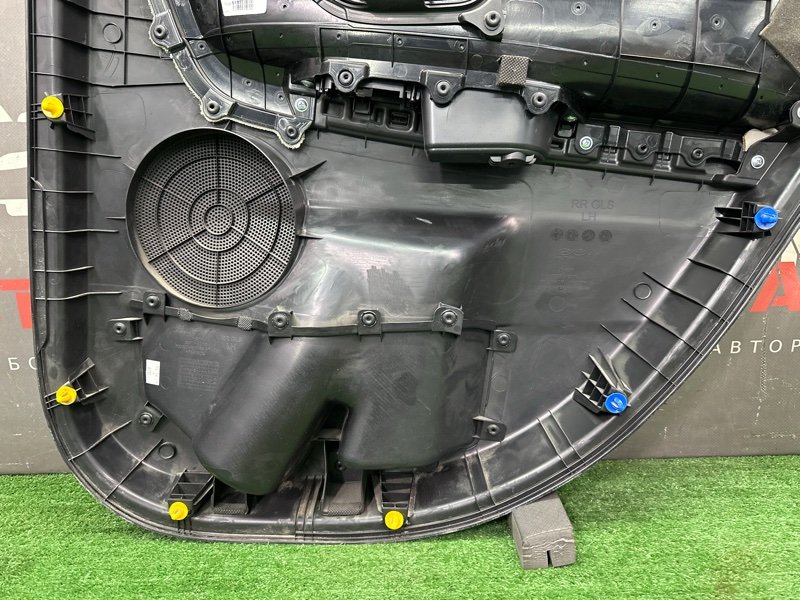 Обшивка двери Kia Ceed 2 2015 SW