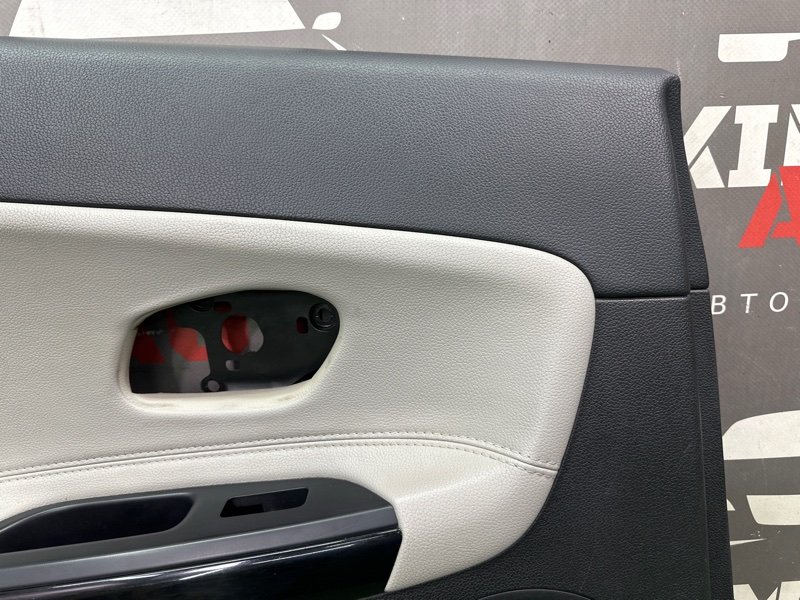 Обшивка двери Kia Ceed 2 2015 SW