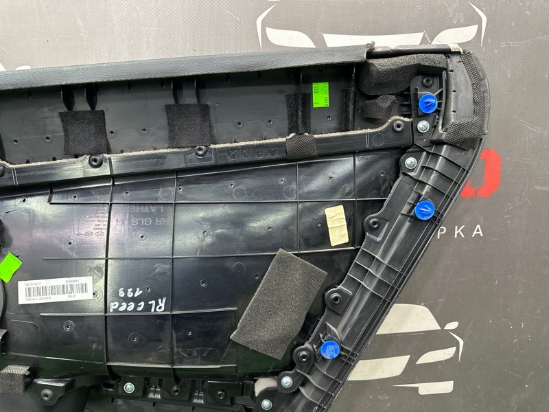 Обшивка двери Kia Ceed 2 2015 SW