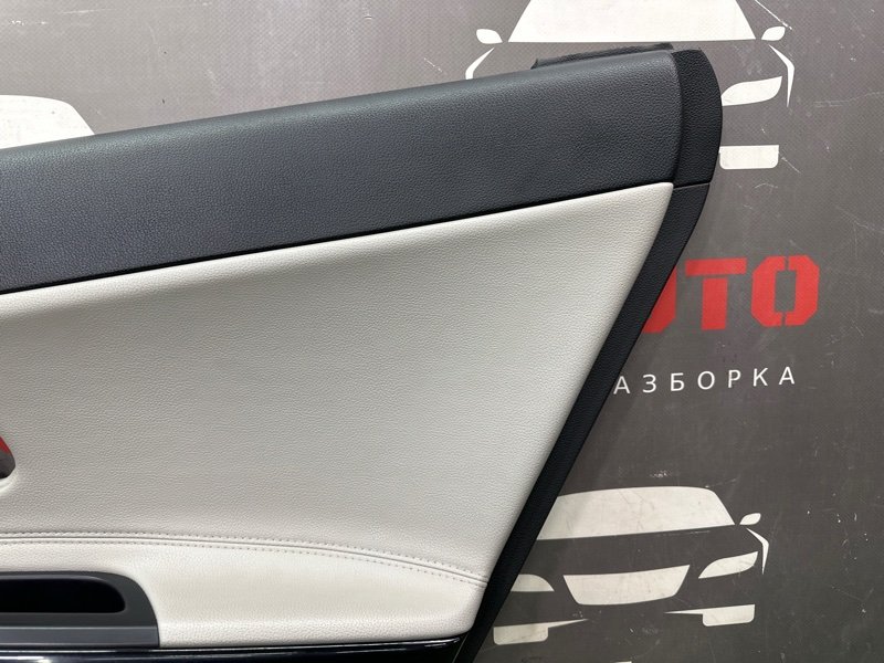 Обшивка двери Kia Ceed 2 2015 SW