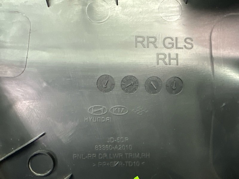 Обшивка двери Kia Ceed 2 2015 SW