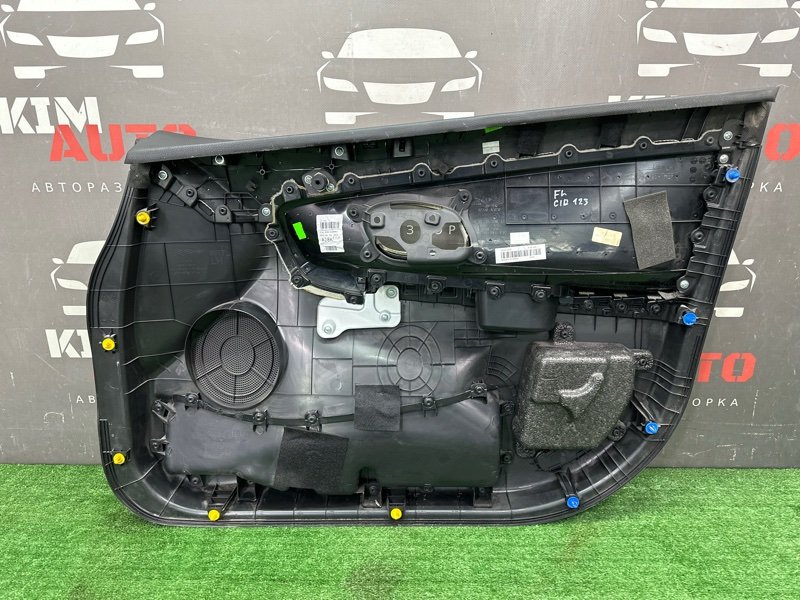 Обшивка двери Kia Ceed 2 2015 SW