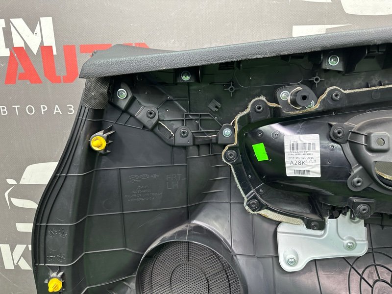 Обшивка двери Kia Ceed 2 2015 SW