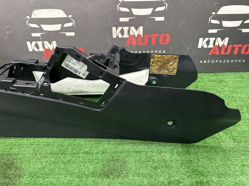 Центральная Консоль с подлокотником Kia Ceed 2 2015 SW