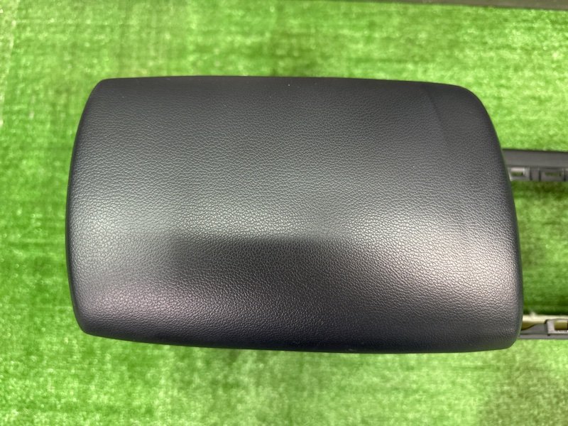 Центральная Консоль с подлокотником Kia Ceed 2 2015 SW