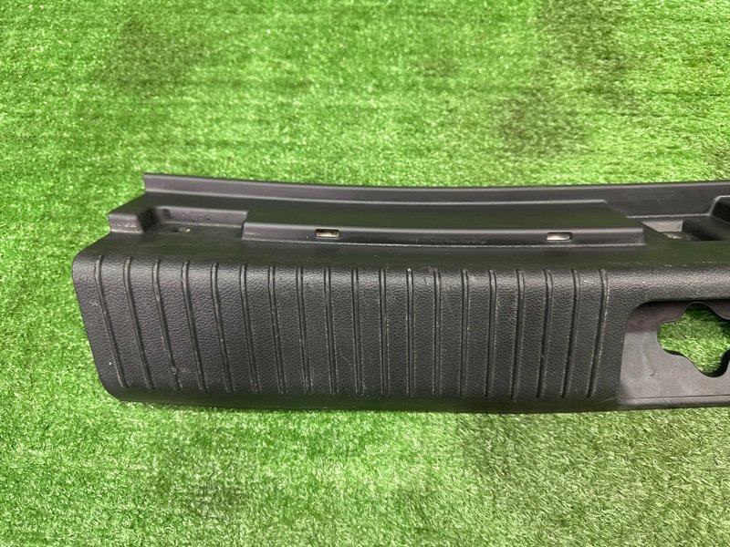 Накладка замка багажника Kia Ceed 2 2015 SW